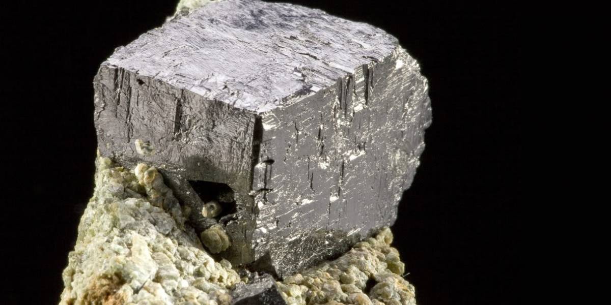 Mineral descubierto hace dos siglos lograría que la internet sea más rápida
