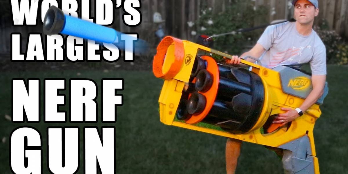 Ex ingeniero de la NASA construye la pistola NERF más grande del mundo