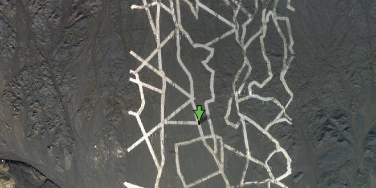 Misteriosas construcciones gigantes en desierto chino aparecen en Google Maps