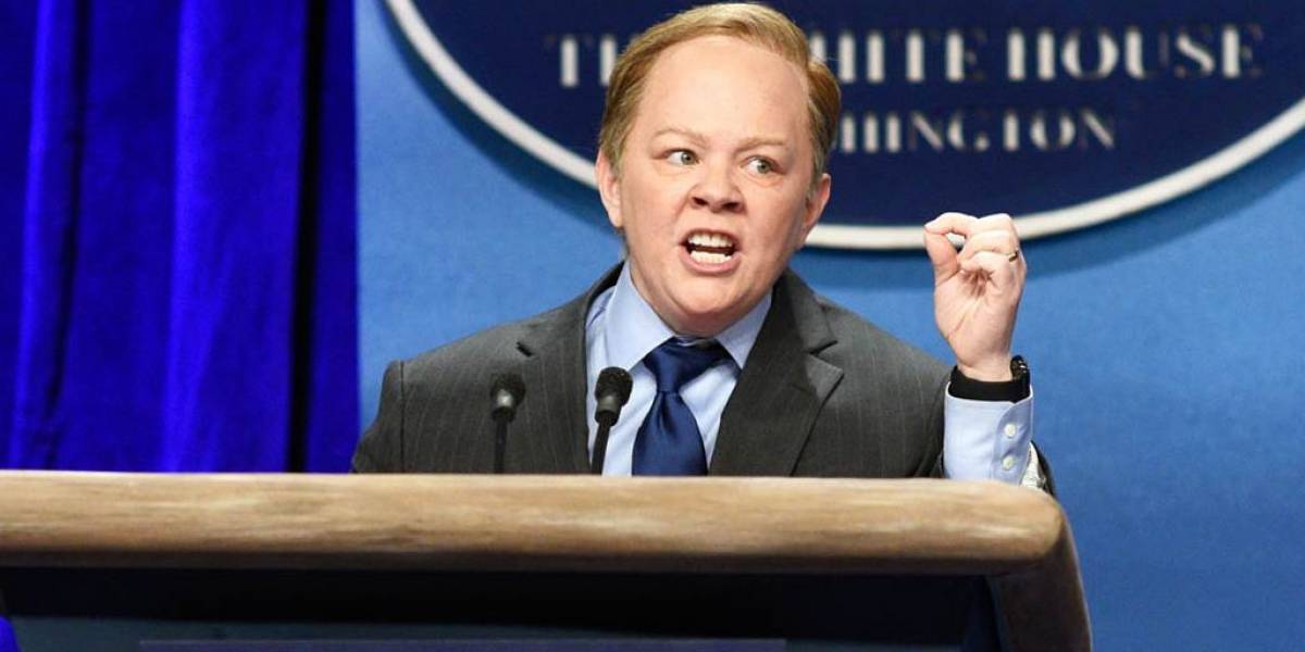 Filtran datos personales del secretario de prensa de Trump