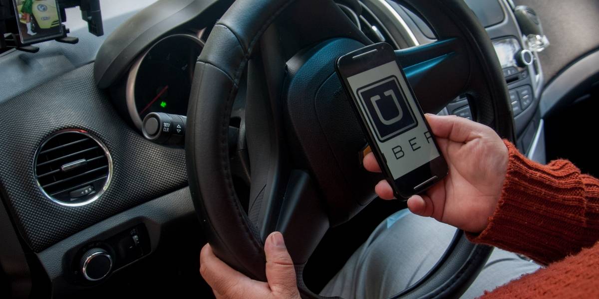 Uber subió sus tarifas en Santiago tras impasse con autoridades y gremio de taxistas