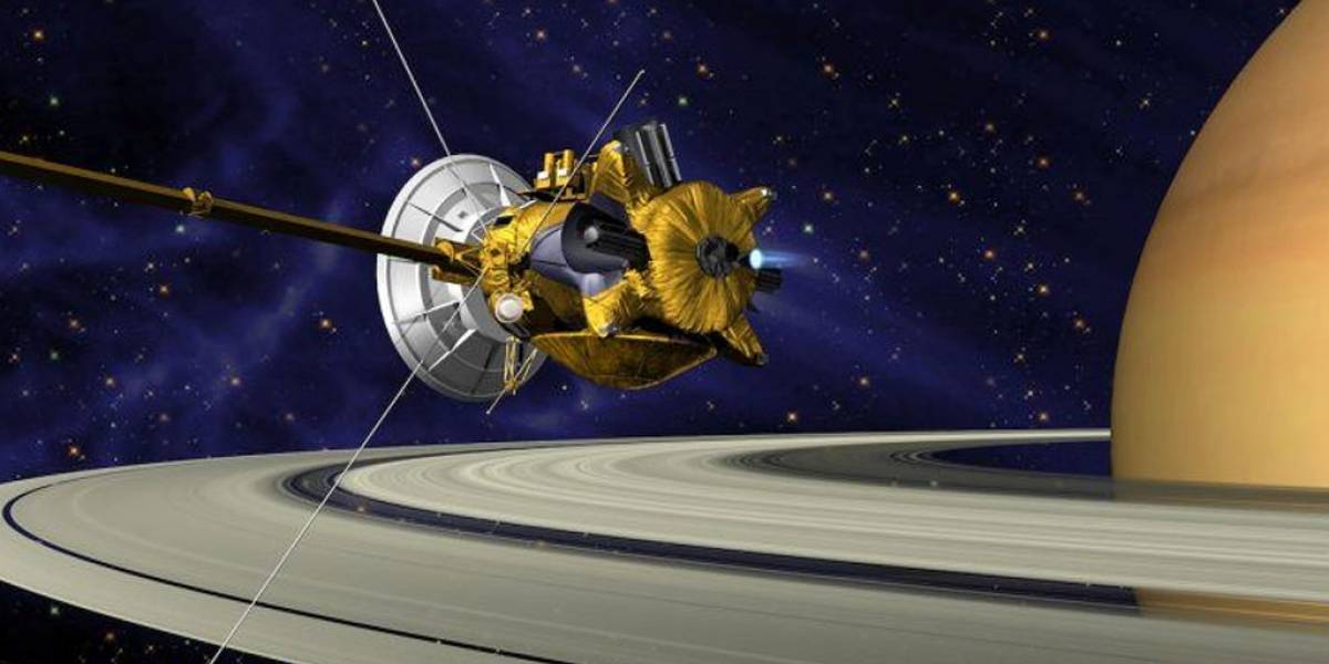 NASA libera video de Cassini sobrevolando el espacio entre Saturno y sus anillos
