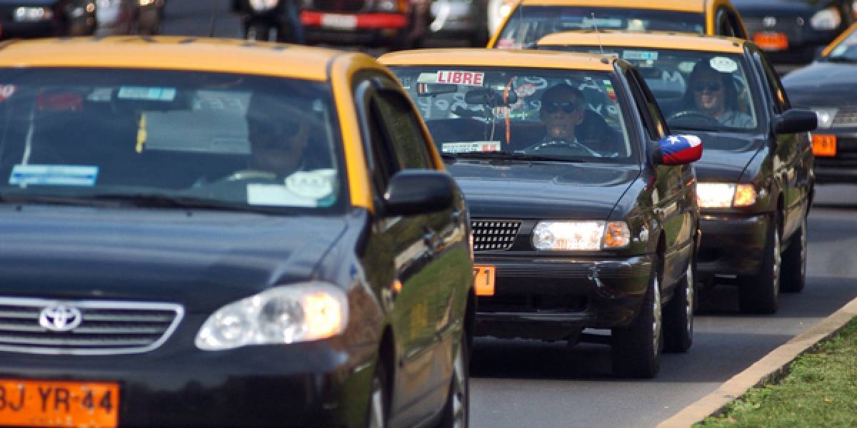 Easy Taxi implementó lentes de realidad virtual en sus vehículos en Chile