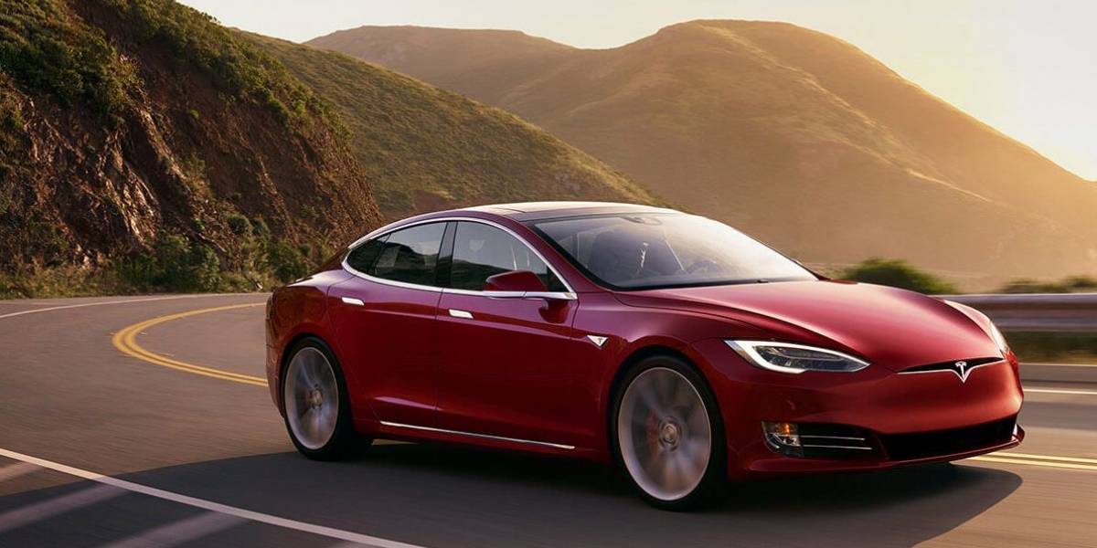 El Tesla Model S volvió a fallar la prueba de impacto frontal