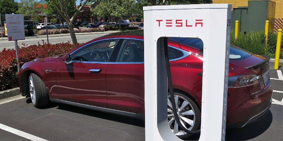 Tesla quiere comprar SolarCity por bastante dinero