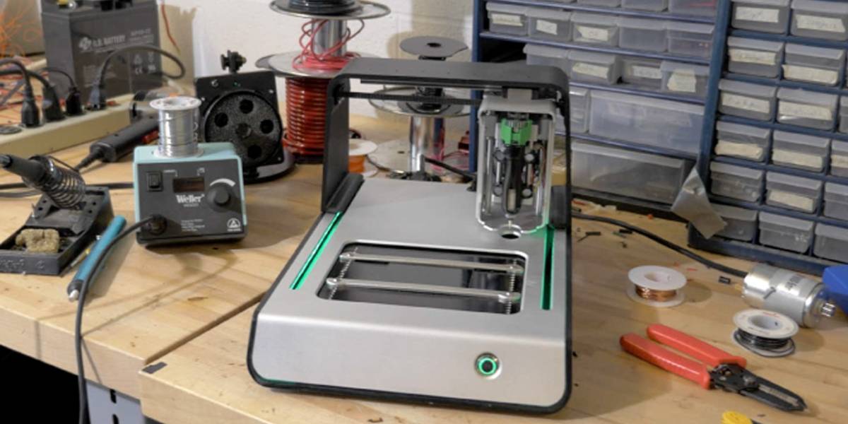 Voltera, la máquina para crear circuitos impresos en casa