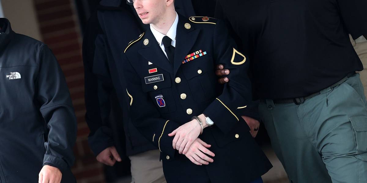 Manning es sentenciado a 35 años de cárcel por dar información a WikiLeaks