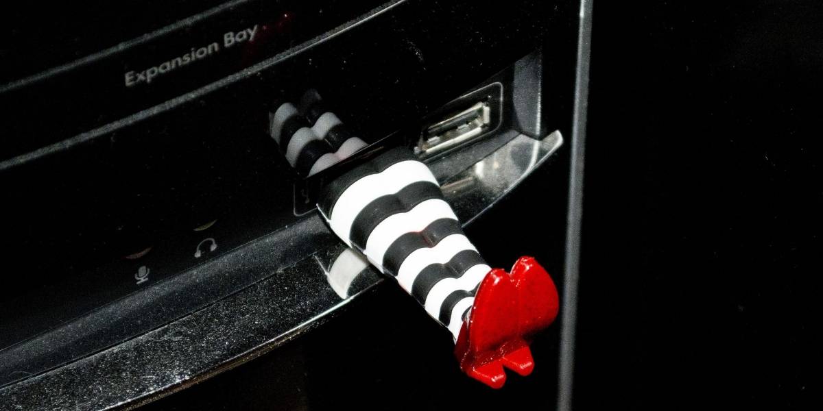 Convierte tu pendrive USB en un botón de pánico que apaga tu computador
