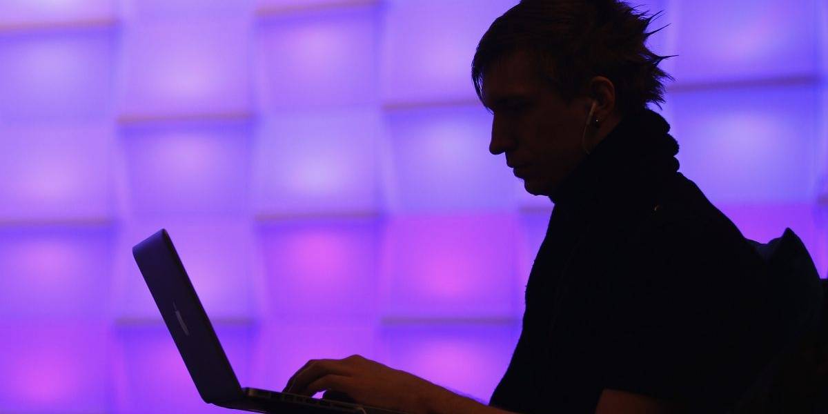 Acusan creación de web de pedófilos para justificar la ley Pyrawebs