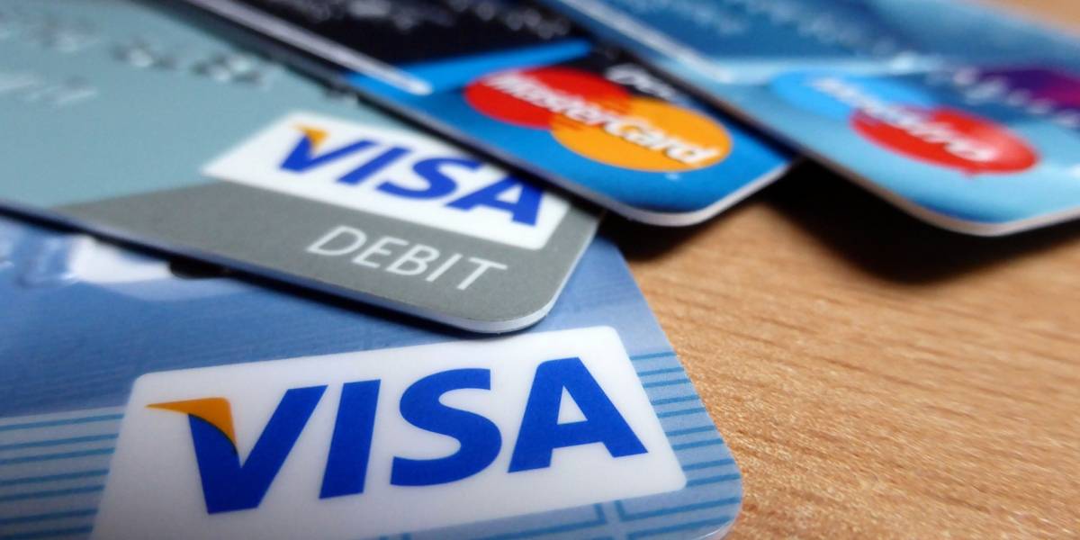 Denuncian cargo no autorizado por MXN $59.99 a tarjetas de crédito en México