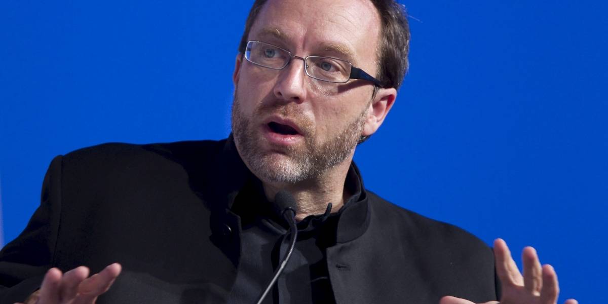 Creador de Wikipedia predice fin de la industria del cine hollywoodense