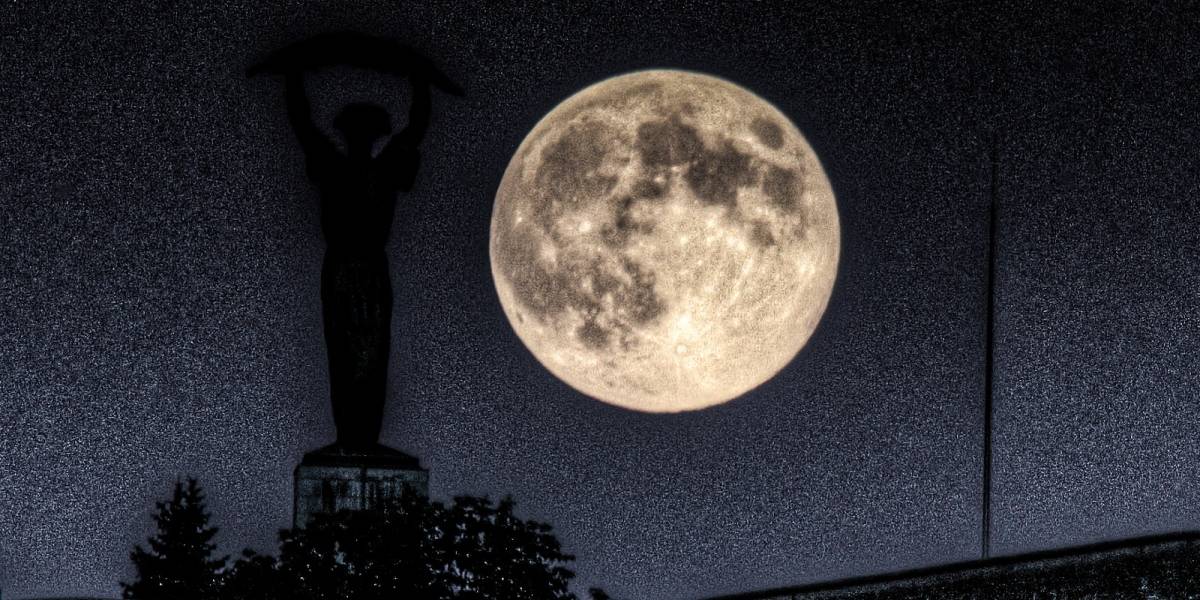 La Luna podría tener túneles gigantes