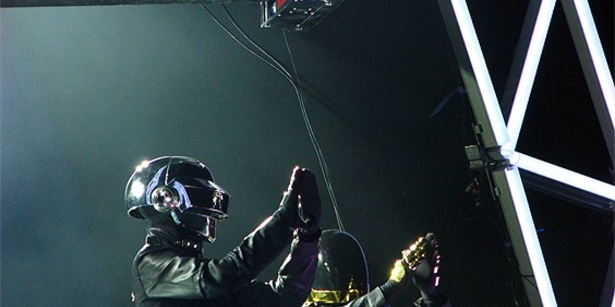 Así se ve y escucha 'Aerodynamic' de Daft Punk usando código