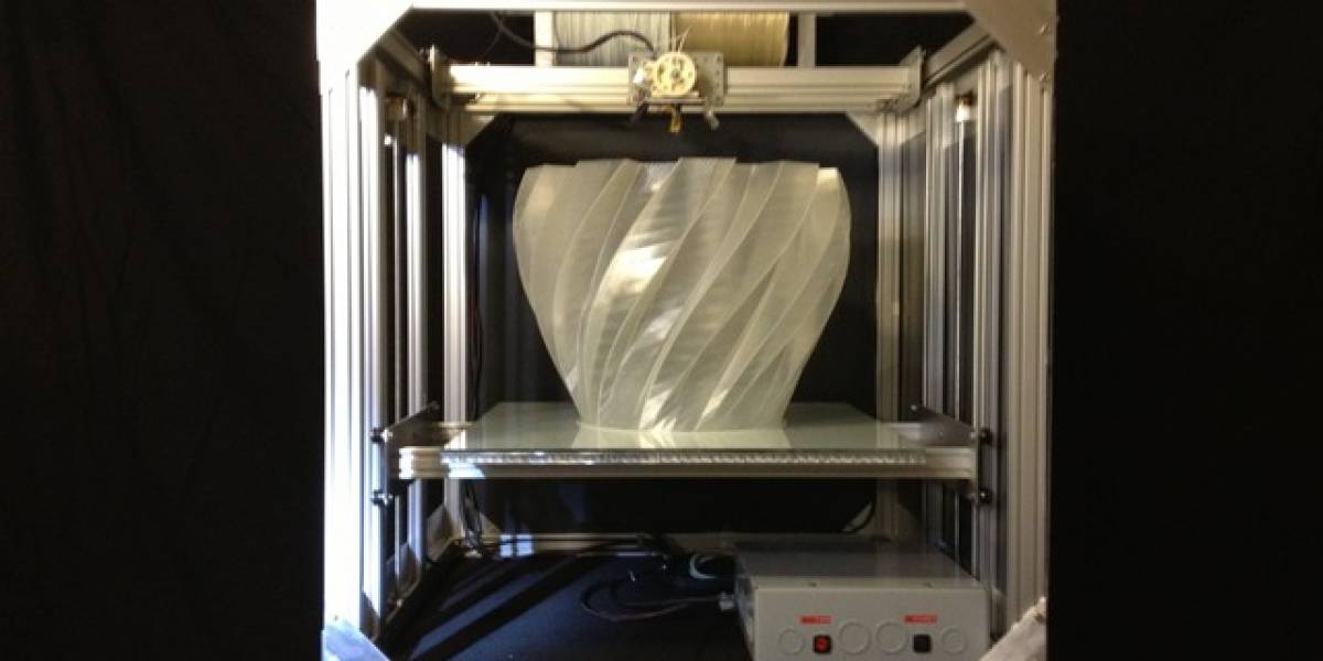Taller de Impresora 3D Gigabot en StgoMakerSpace el lunes 19 de agosto