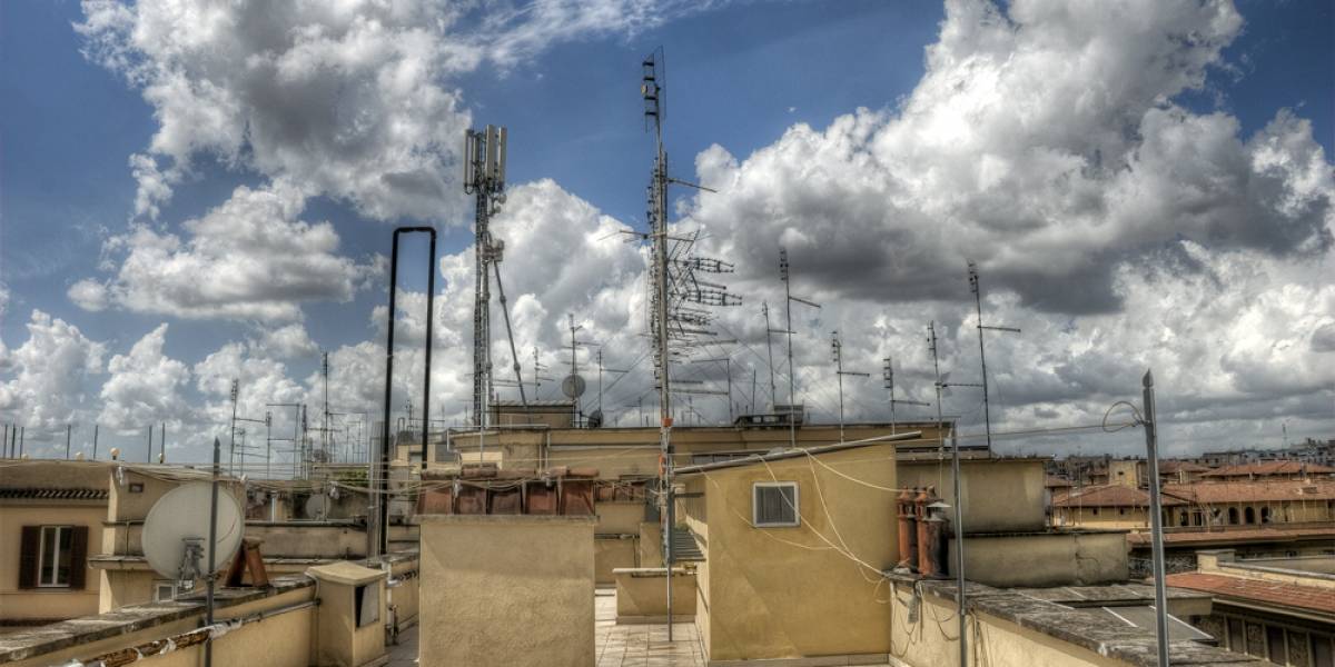Metamaterial convierte cualquier superficie en una antena de radio