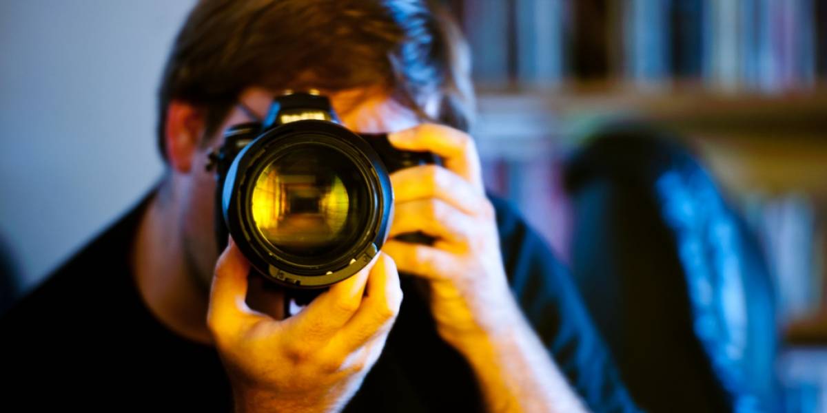Científicos desarrollan un sistema para eliminar los reflejos en las fotografías
