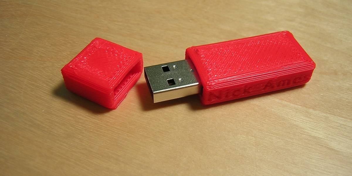 Estudio muestra que el 48% de la gente conectaría una unidad USB desconocida a su computadora