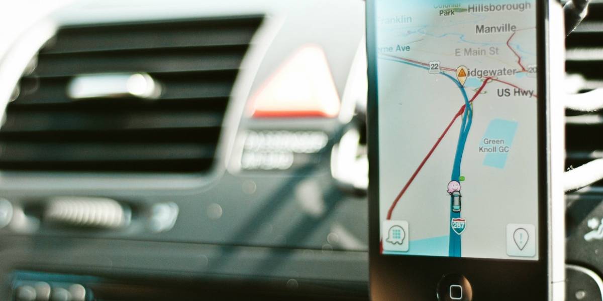 Waze crea cuentas en Twitter para informar congestión vial del DF, Madrid y Buenos Aires