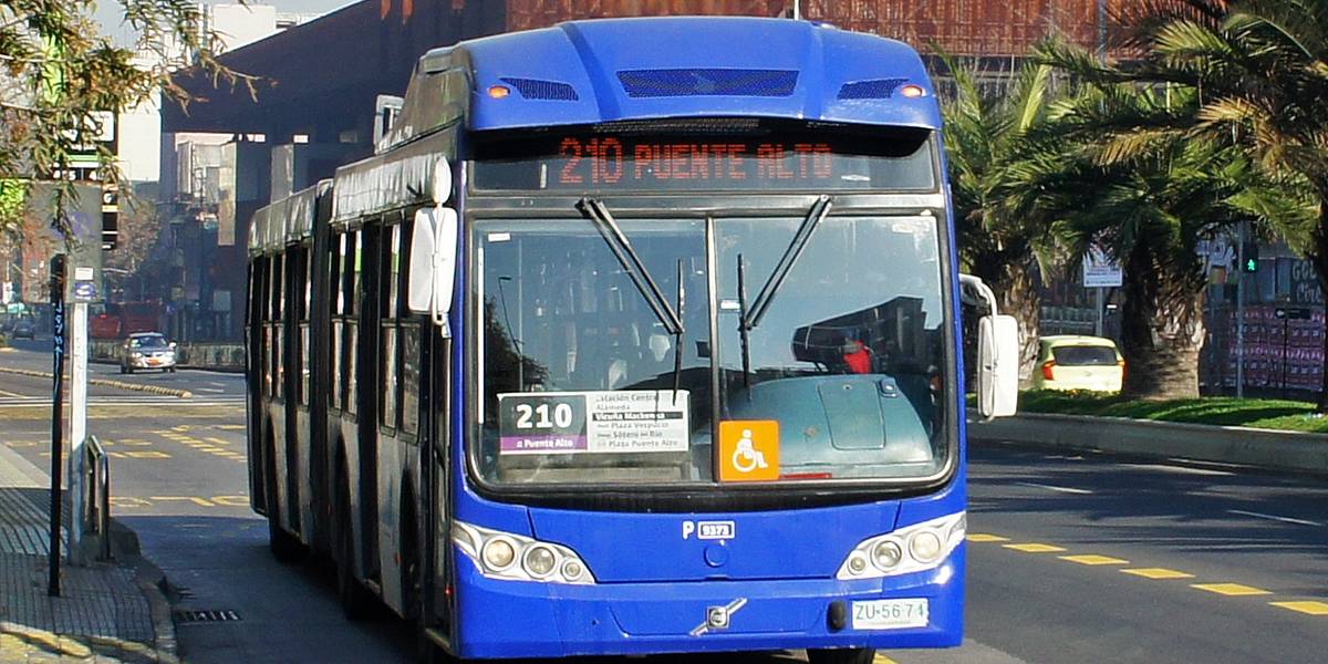 Trabajan en plan piloto para pagar el Transantiago con celulares con NFC