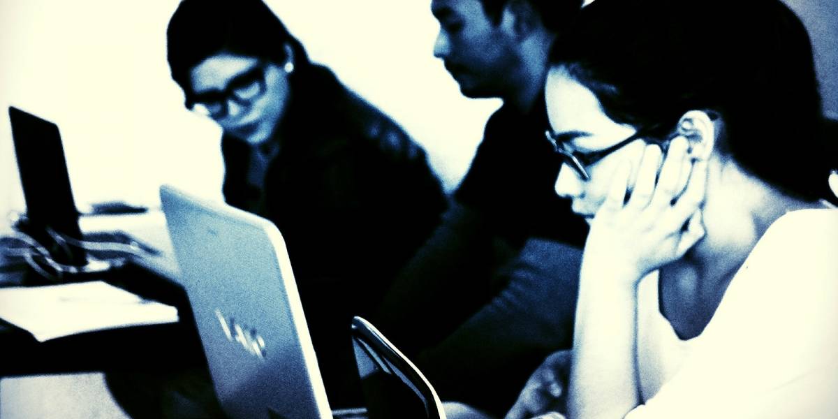 Fundación Poderomedia lanza Manual de Periodismo de Datos Iberoamericano
