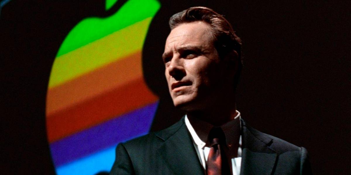 Aaron Sorkin se disculpa con Tim Cook tras criticarlo por 'Steve Jobs'