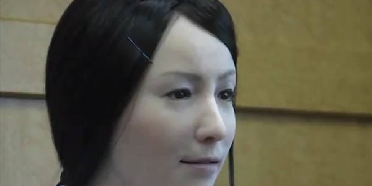 Actroid-F, enfermera robot superrealista (Video)