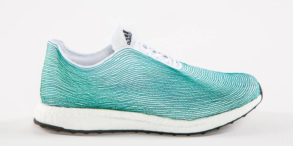 Estas zapatillas están construidas con desechos marinos