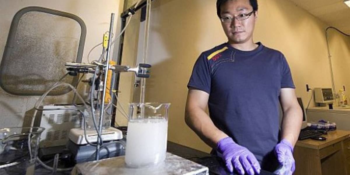 Aleación metálica convierte agua salada o sucia en agua potable y electricidad