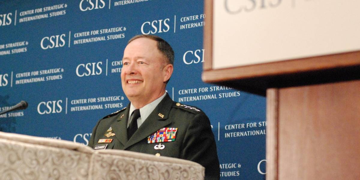 Jefe de la NSA podría dejar su cargo dentro de poco