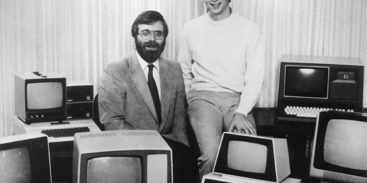 Bill Gates y Paul Allen recrean foto de los inicios de Microsoft