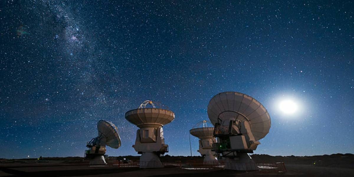 Telescopio de radio gigante buscará extraterrestres desde Sudáfrica y Australia