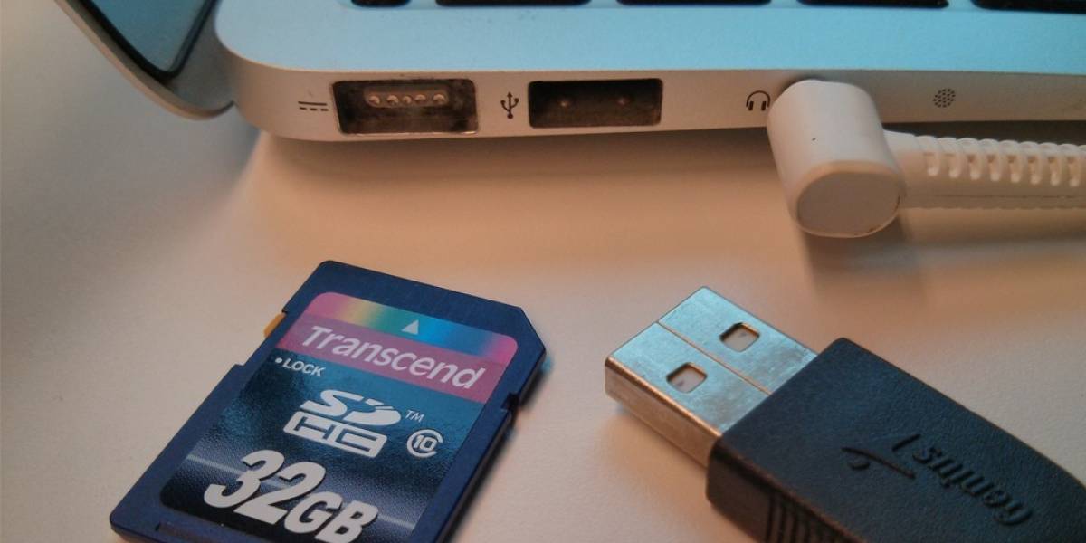 Patente de Apple busca combinar puerto USB y ranura para leer tarjetas SD