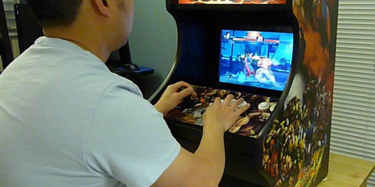 ArcadeDock convierte un notebook Lenovo en una máquina arcade de escritorio