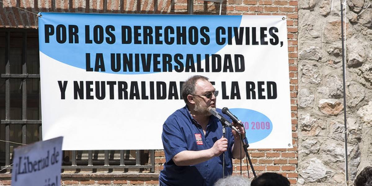 España: Asociación de Internautas critica los obstáculos de la Red