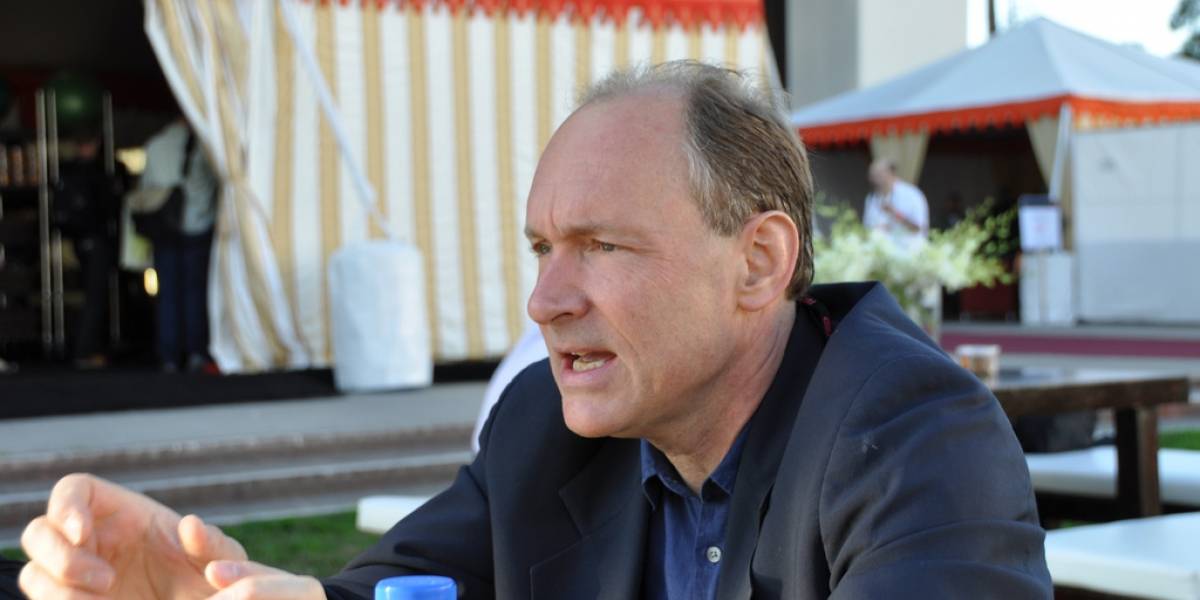 Tim Berners-Lee y Jimmy Wales critican la vigilancia de EE.UU.