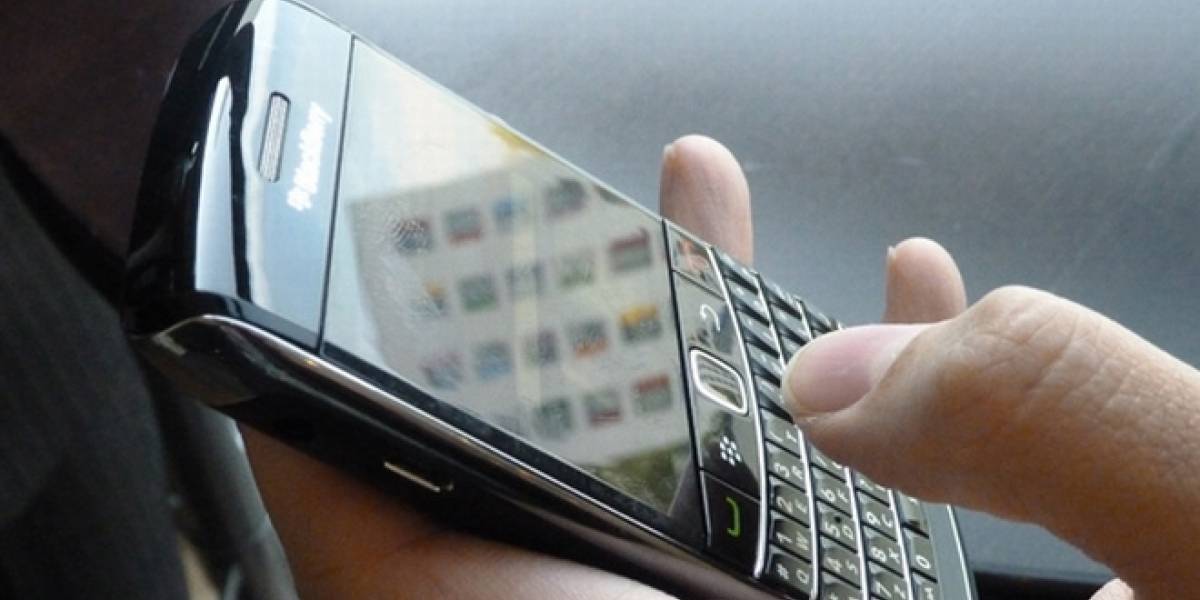 RIM enfrenta nuevas pérdidas y despide a 4.500 empleados