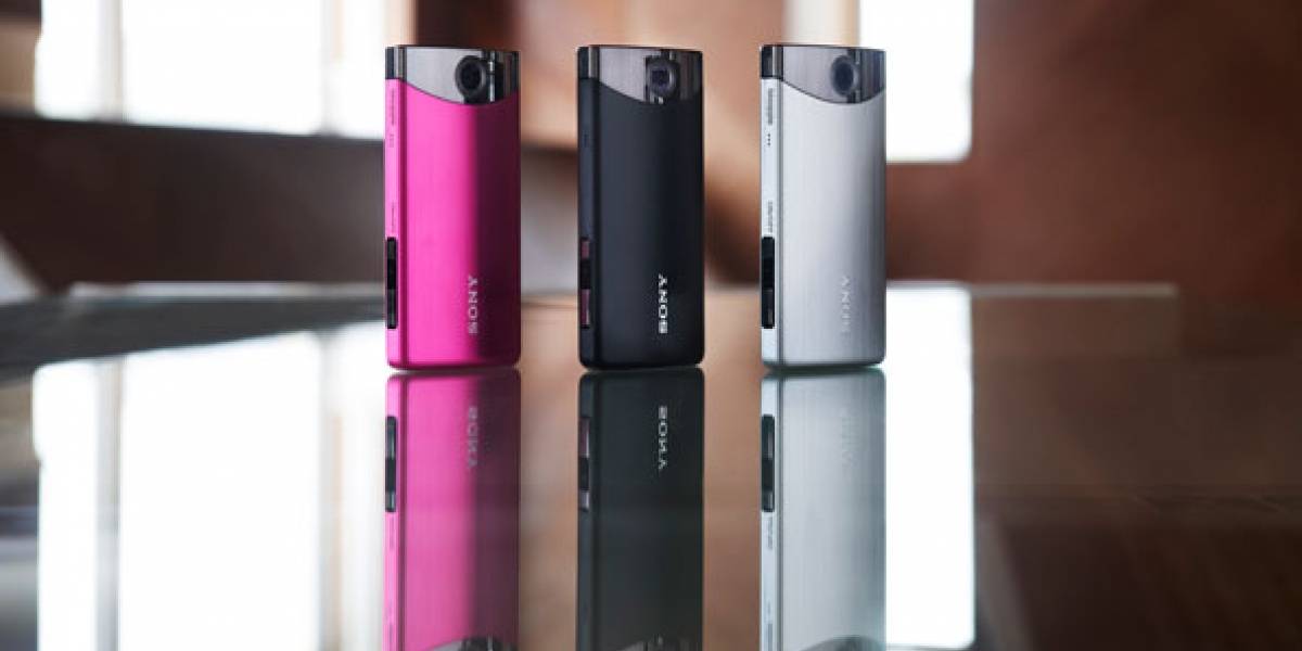 Bloggie Touch y nuevas Cyber-shot 3D a primera vista