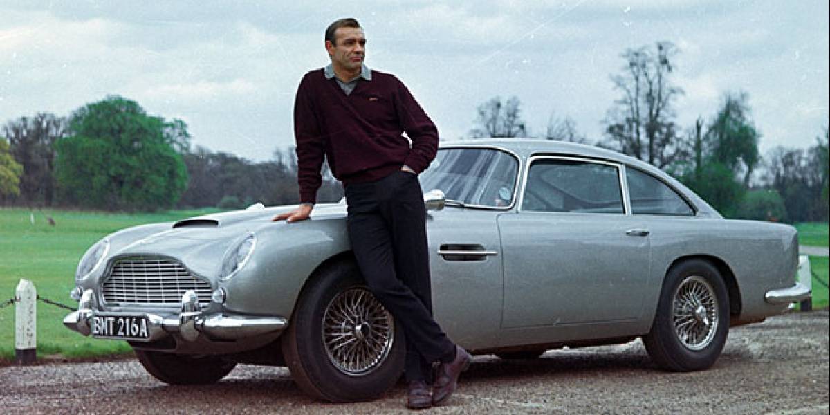 Aston Martin DB5 de James Bond se fue en US$4 millones
