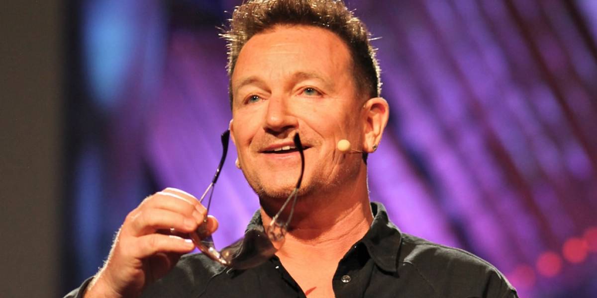 A U2 le salió la jugada con Apple