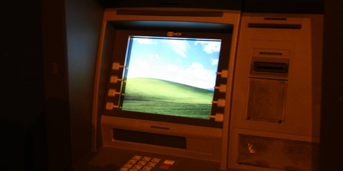 Delincuentes roban cajeros automáticos enviándoles un SMS