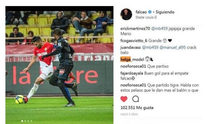 Helga comenta fotos de Falcao