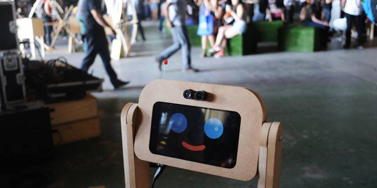 Carepalo: el primer asistente de telepresencia de código abierto fue creado en Chile