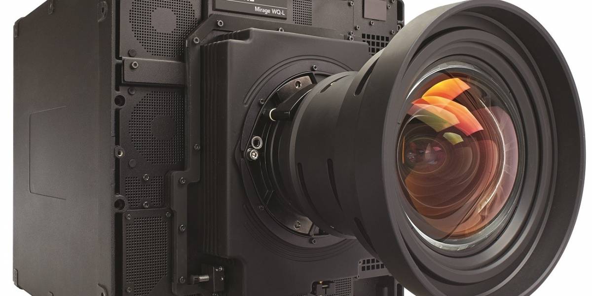 Presentan proyector con resolución 4K