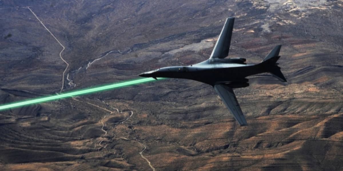 En serio: Ejército de EE.UU. pondrá armas láser en aviones de combate y torres de defensa