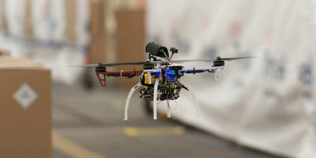 Este dron de DARPA recorre 20 metros por segundo