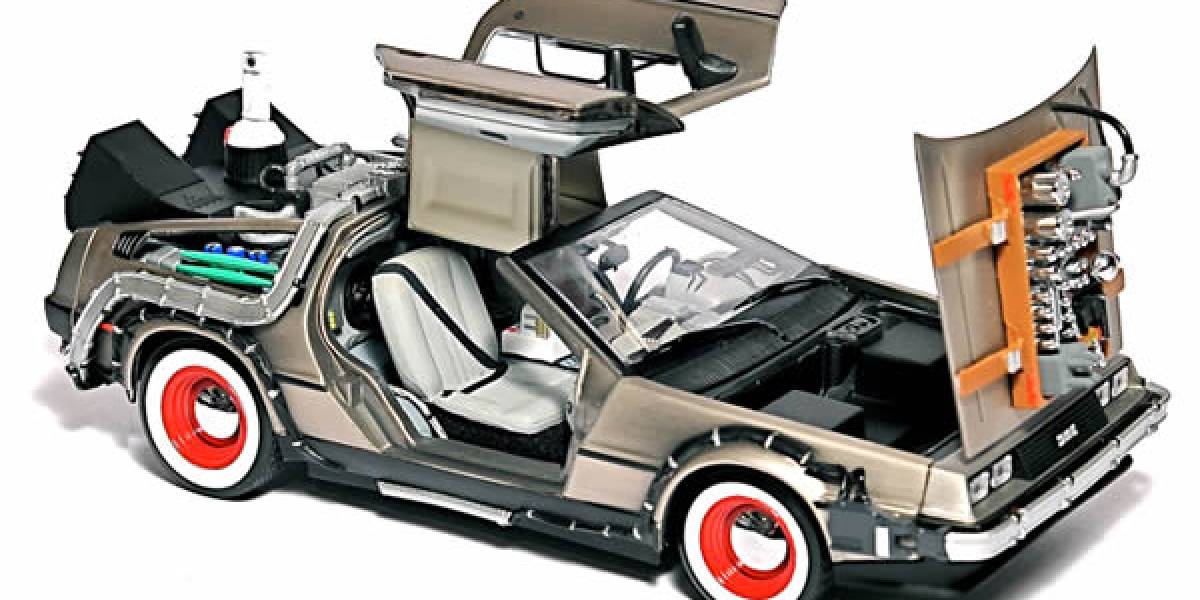 Réplica a escala del DeLorean ahora es disco duro de 500 "jigabytes"