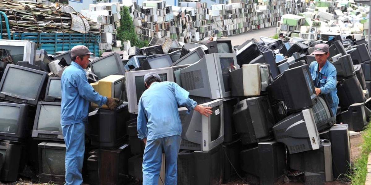 Foto: Cementerio de artículos electrónicos