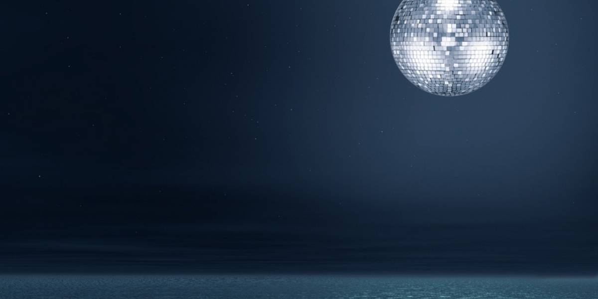 Japoneses quieren convertir la Luna en una bola de disco gigante para proveernos de energía