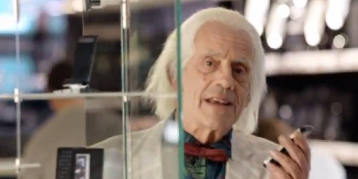 El Doc Emmet Brown estuvo de compras por Buenos Aires