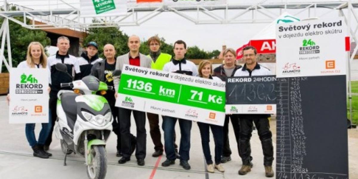 Moto eléctrica bate récord y logra recorrer 1.130 Km en 24 horas